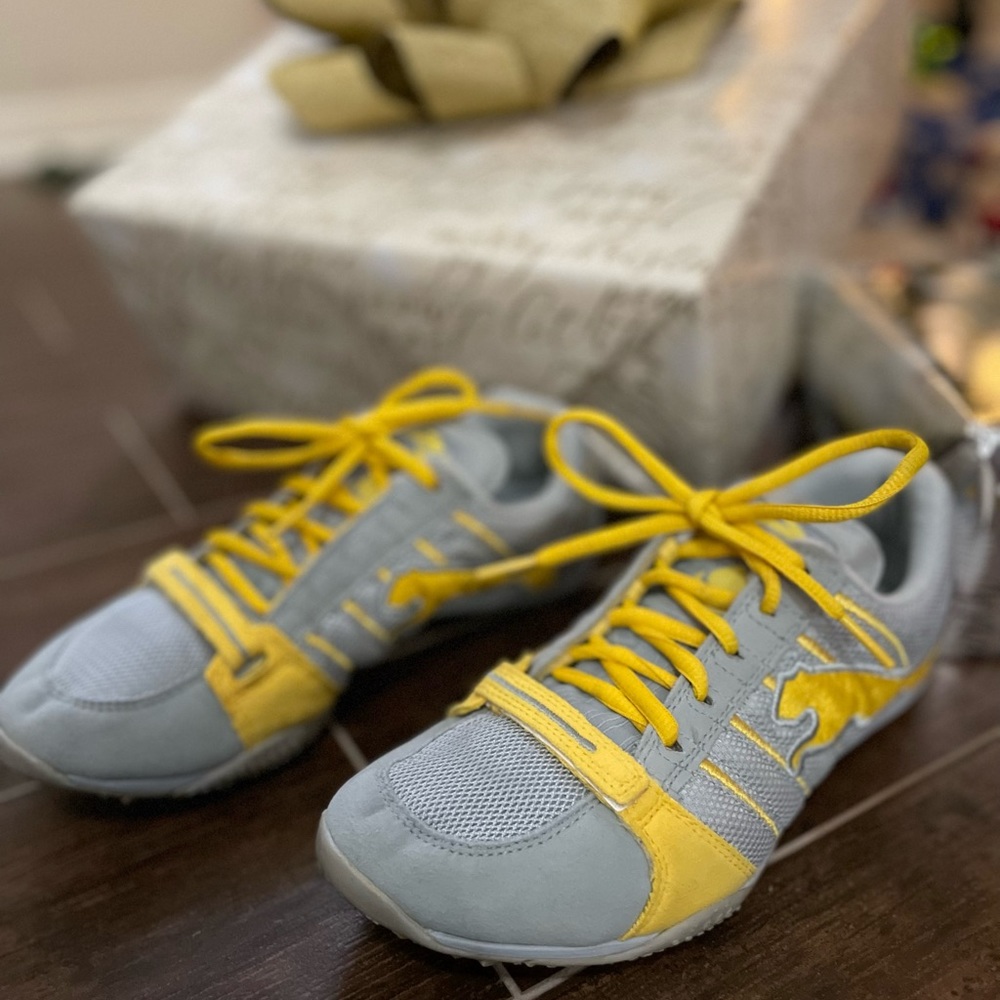 Puma women’s yellow shoes